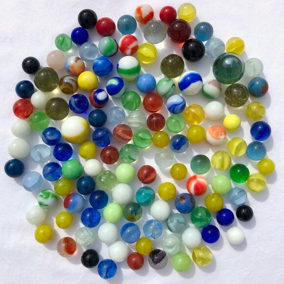 lot of 130 marbles assorted mixed vintage estate 1.5 pounds glass solid cat eyes - Picture 2 of 9